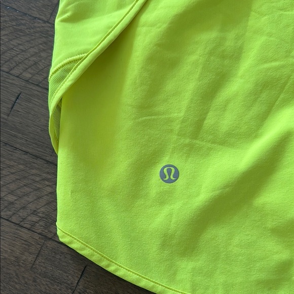 Lululemon HOTTY HOT Neon Yellow Athletic Skort - Picture 8 of 14